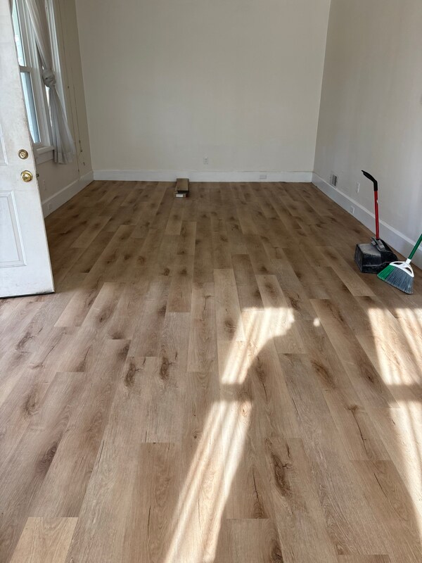 Building Photo - 504 N 16th St