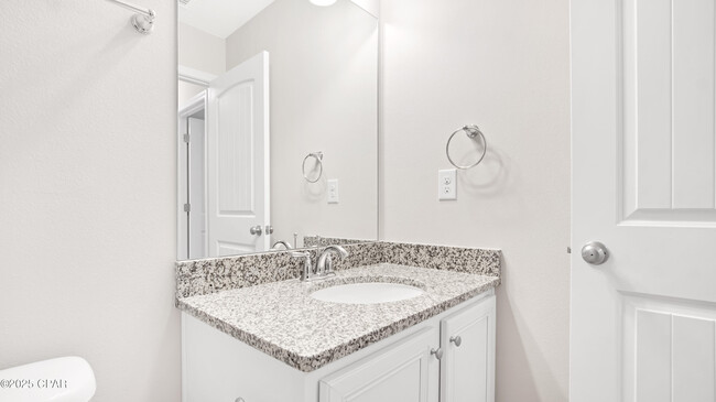 Building Photo - 7590 Shadow Lake Dr