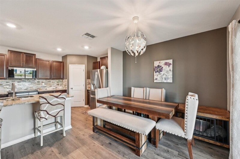 Building Photo - 15461 Broad Brush Dr