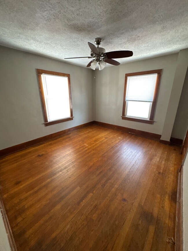 Building Photo - 4156 Cuming St