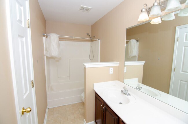 Building Photo - Chapmans Retreat home