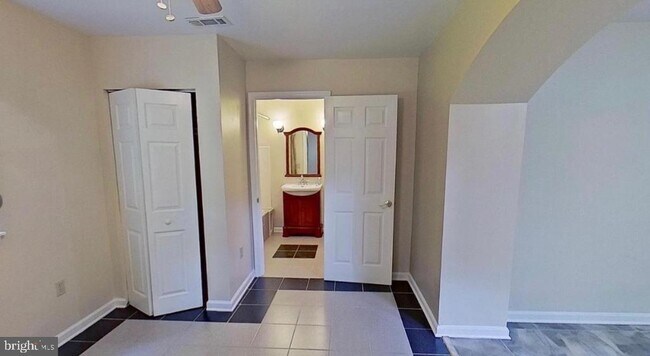 Building Photo - 11103 Teaberry Way Ct