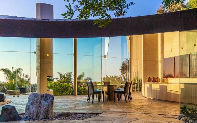 Building Photo - 724 Muirlands Vista Way