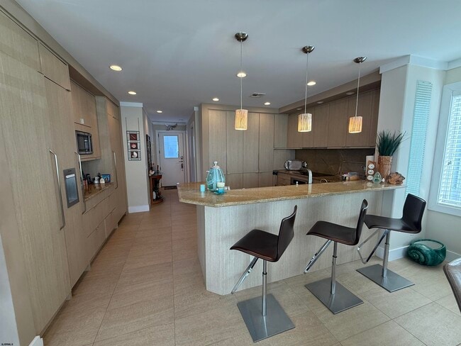 Building Photo - 103 S Andover Ave