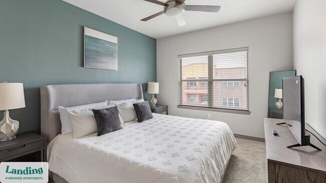 Building Photo - 650 S Main St