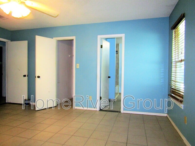 Building Photo - 4737 Kitty Hawk Cir