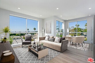 Building Photo - 12431 Rochester Ave