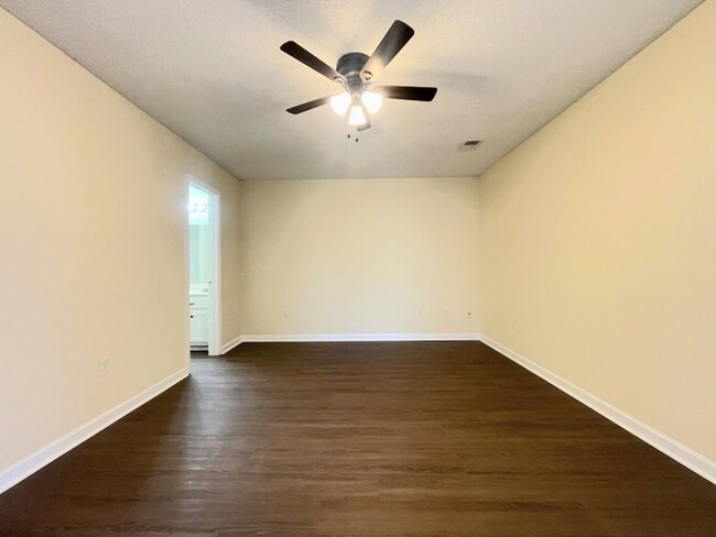 Building Photo - Kaitlyn Ridge