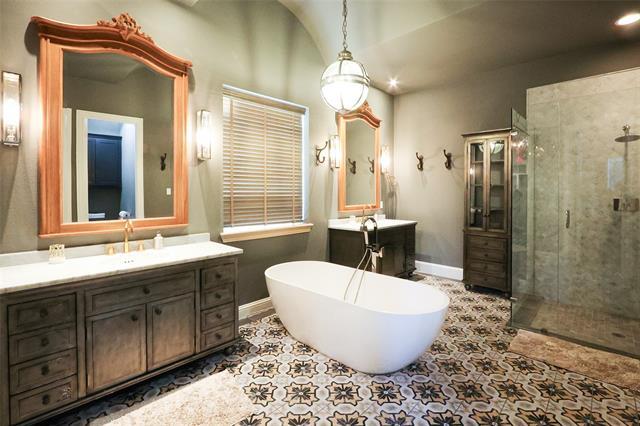 Building Photo - 316 Hollow Way