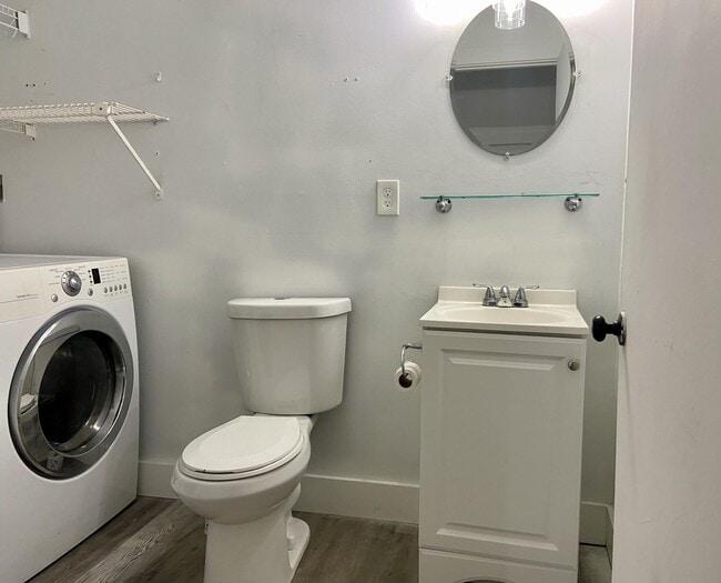 Building Photo - 4104 Inlet Cir