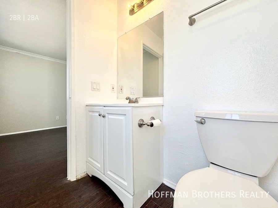 Building Photo - 227 S Carondelet St