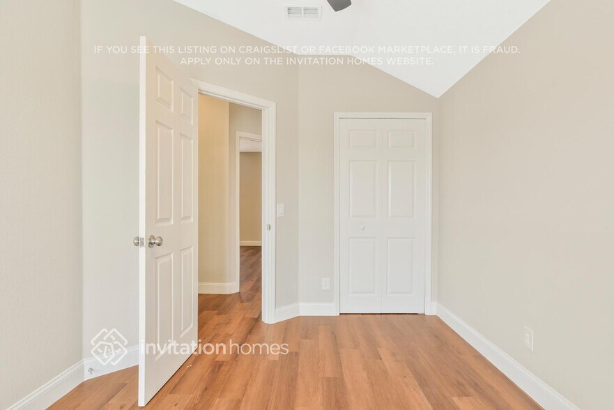 Building Photo - 2218 Santa Lucia St
