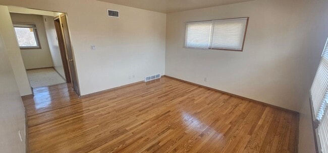 Building Photo - 5465 N 83rd St