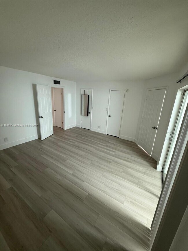 Building Photo - 2655 NW 60th Way