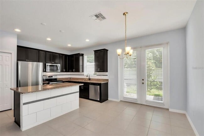 Building Photo - 1225 Countrymen Ct