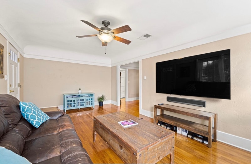 Building Photo - 4193 Fourth Ave