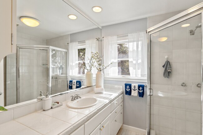 Building Photo - 113 Tynan Way