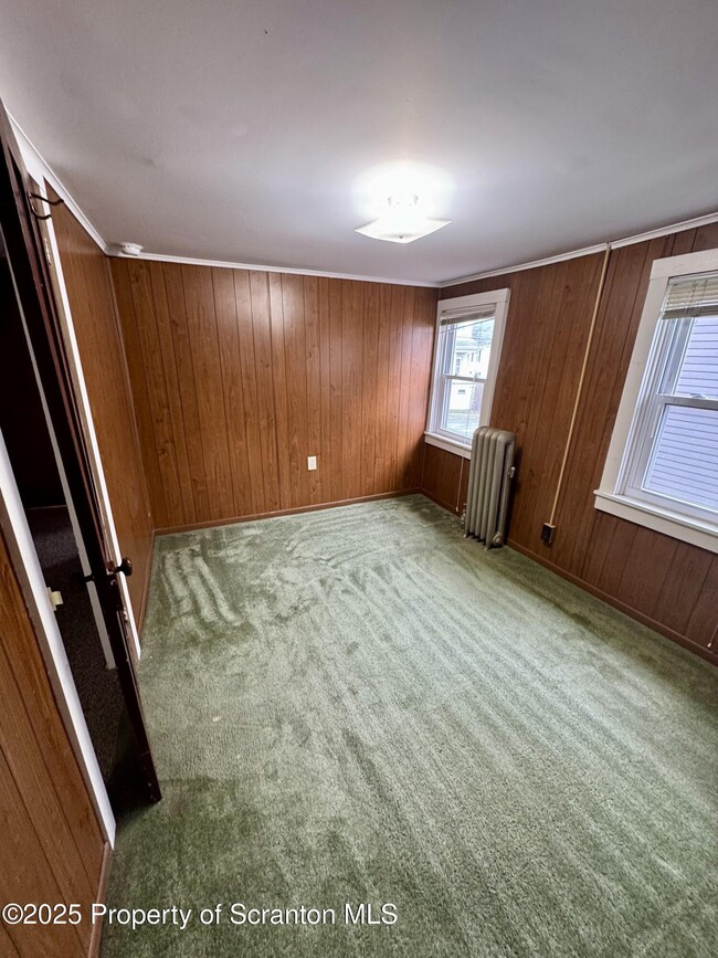 Building Photo - 713 Hazle St