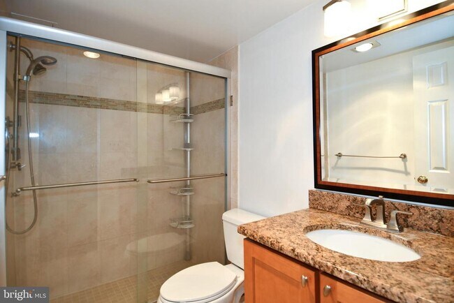 Building Photo - 4620 N Park Ave