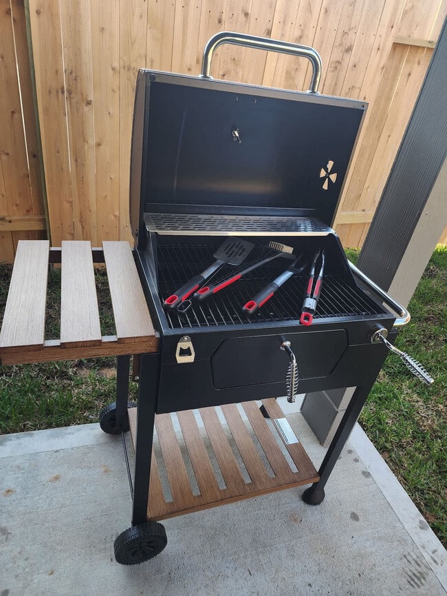 Building Photo - 6055 Diamond Vis Ct