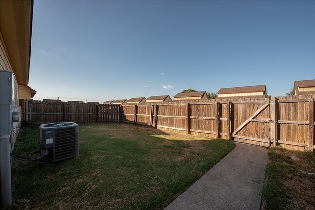 Building Photo - 3361 Keefer Loop