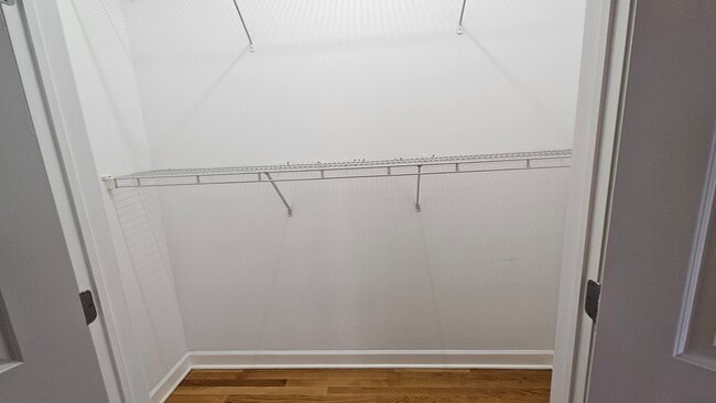 Building Photo - 509 N Hartland Ct