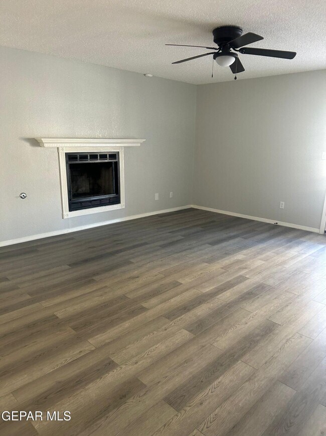 Building Photo - 7401 Le Conte Dr