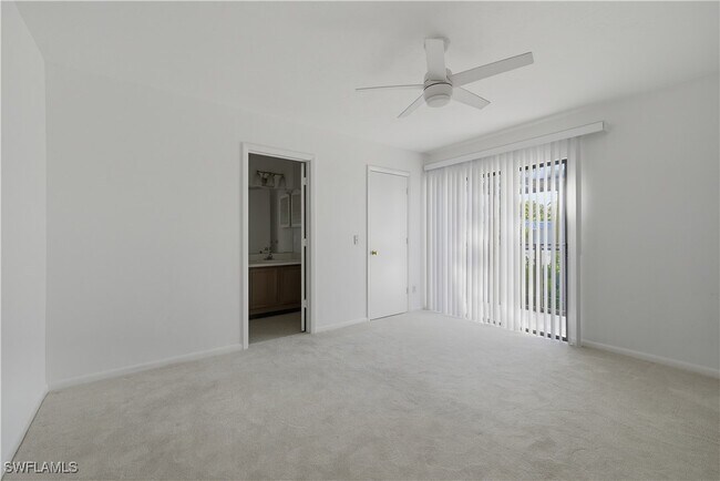 Building Photo - 514 11th Ave S