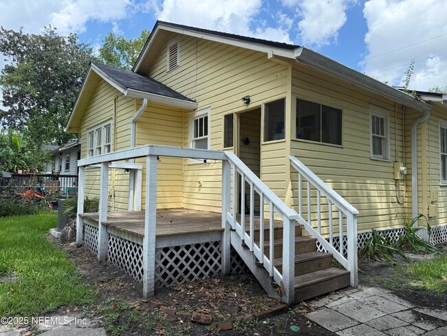 Building Photo - 4012 Myra St