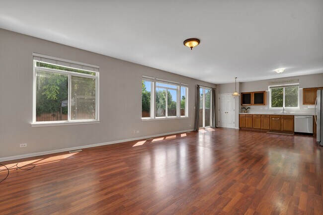 Building Photo - 2636 Whitehall Ln