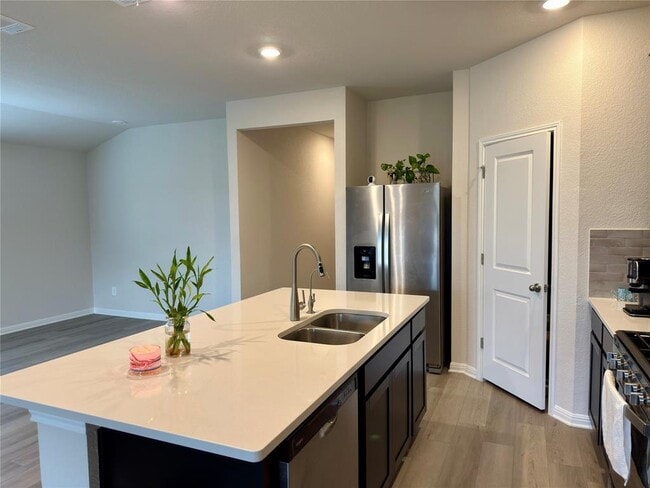 Building Photo - 310 Fossil Dr