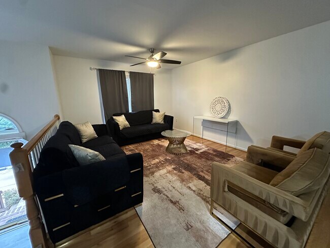 Building Photo - 103 Mummert Cir