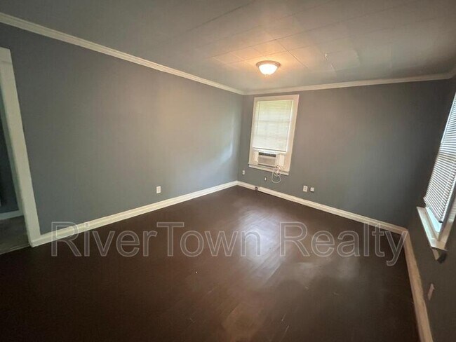 Building Photo - 2718 Windsor Pkwy