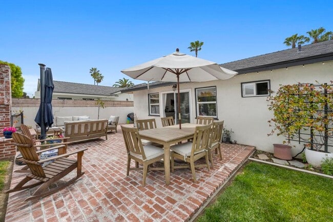 Building Photo - Charming 3 Bedroom, 2 Bath Craftsman Home ...