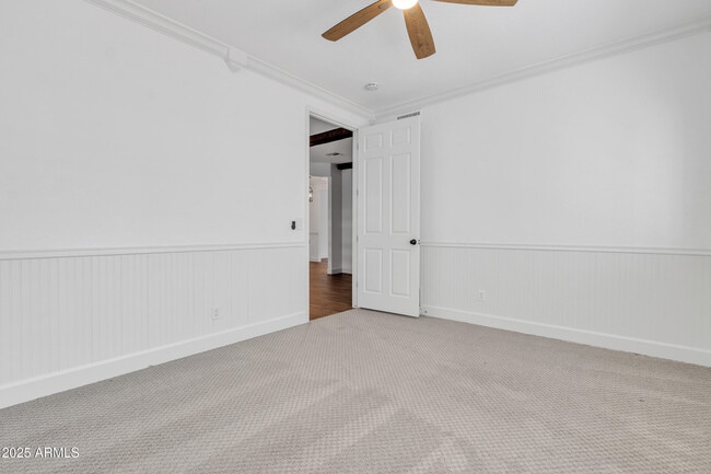 Building Photo - 10424 E Cannon Dr