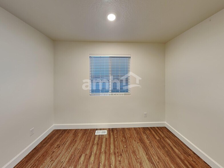 Building Photo - 5966 Verdigris Dr