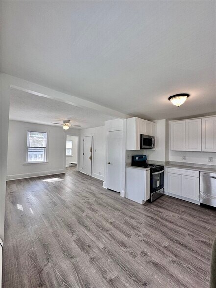 Primary Photo - 49 Brooks Ave