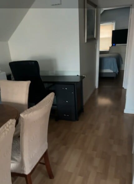 Building Photo - 67 Country Village Rd