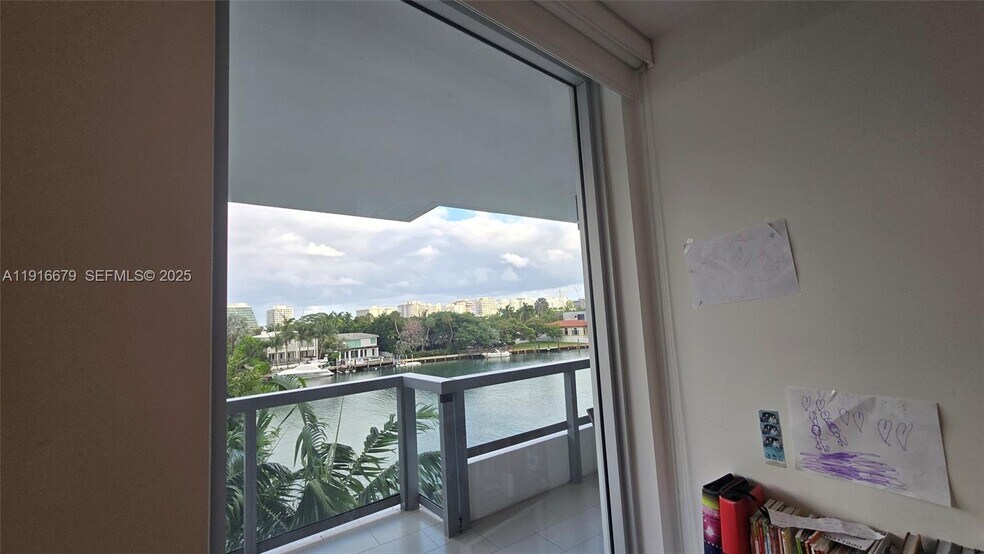 Building Photo - 1155 102nd St