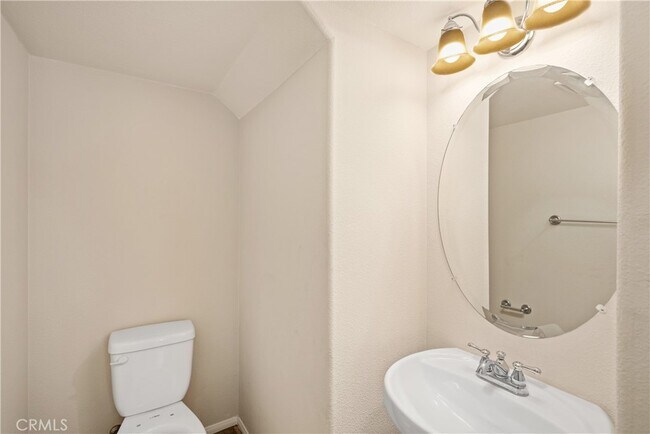 Building Photo - 534 N Cabernet Dr