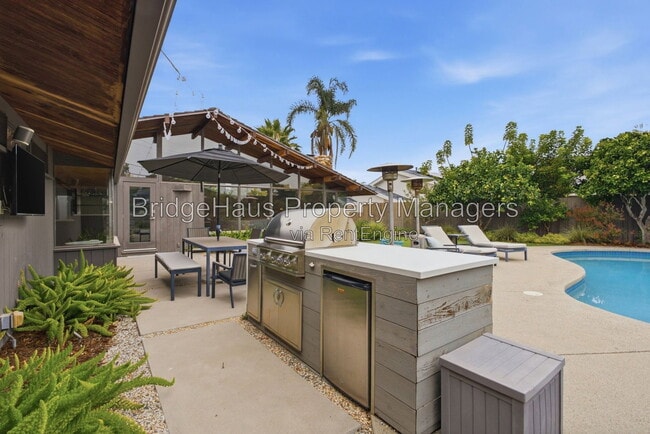 Building Photo - 1541 Garrison Pl