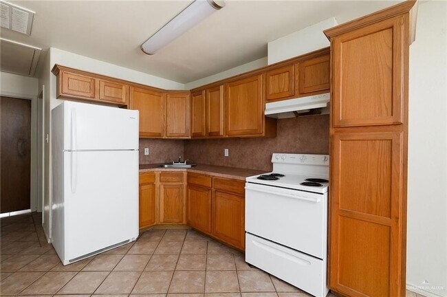 Building Photo - 2717 W Ringold Cir