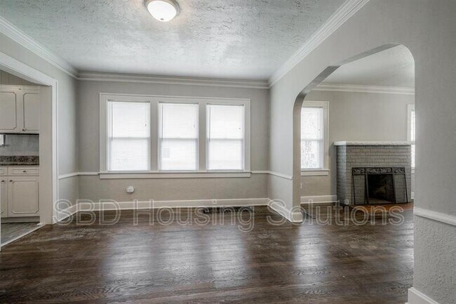 Building Photo - 1417 S Ralston Ave