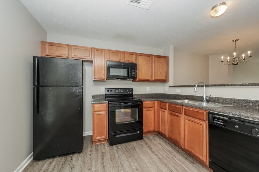 Building Photo - 8023 Logan Dr