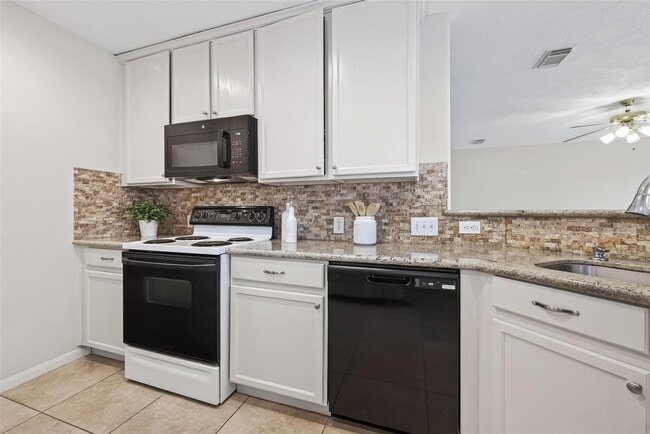 Building Photo - 20722 Smokey Sage Dr