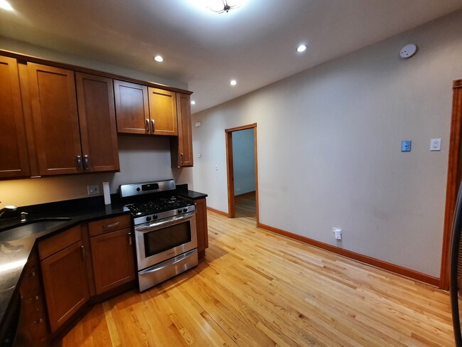 Building Photo - Nice Newly Renovated 2BD, 1BATH, 1St FL - ...