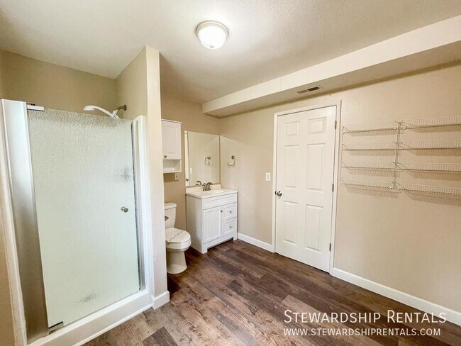 Building Photo - 3620 SE 36th Cir