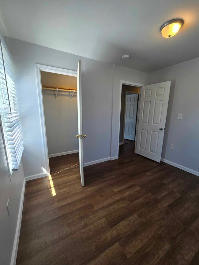 Building Photo - 259 Walton St