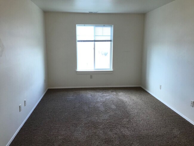 Building Photo - 2 Bedroom 2 Bathroom Condo