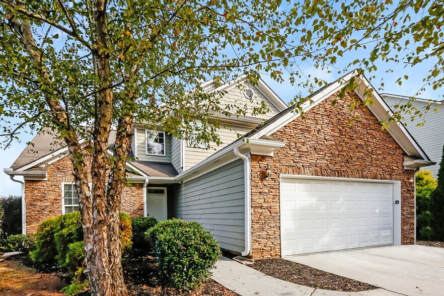 Building Photo - 4550 Black Hills Dr NW